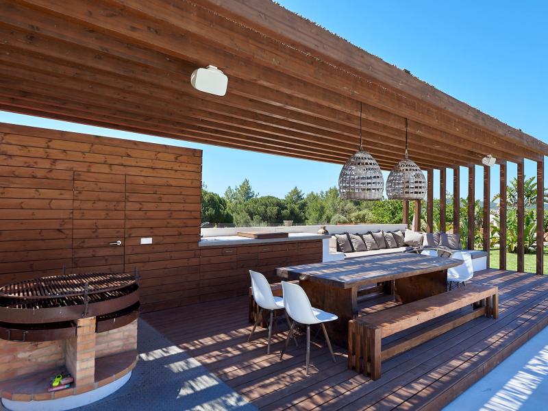 Can Pegaso Grande , North  