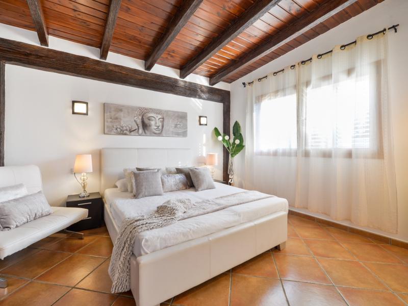 Villa D'Angelo , South  