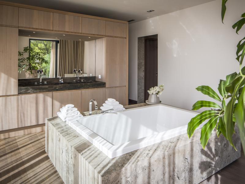 Ocean Paradise , South  