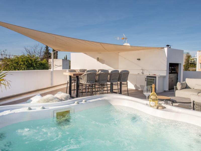 Casa Kiwi , East , Jesus  