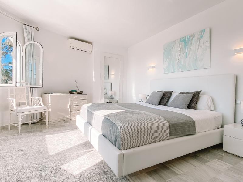 Villa Calypso , East  