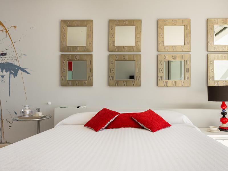 Vista Infinita , East , Roca Llisa  