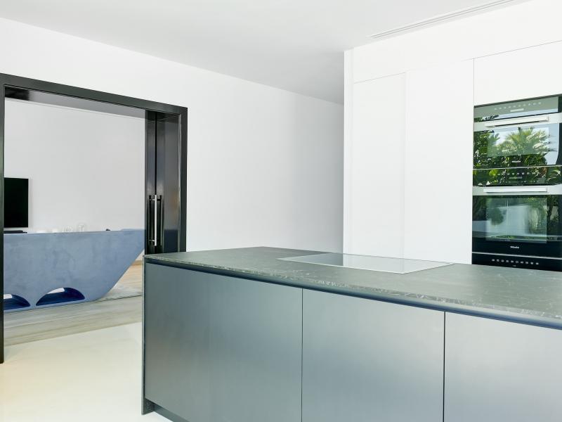 Villa La Costa , East  