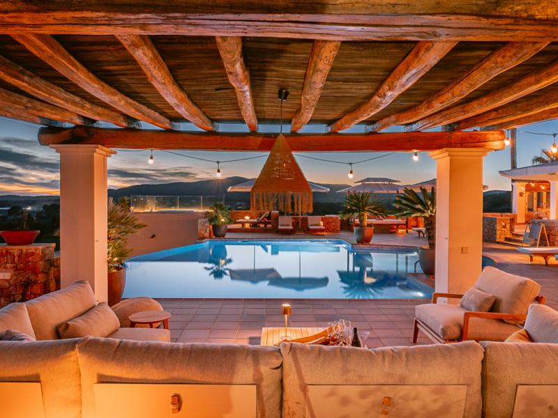 Can Tierra , Central , Santa Gertrudis  