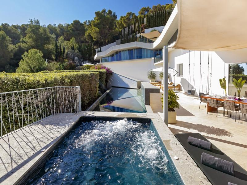 Villa Estelle , Roca Llisa  