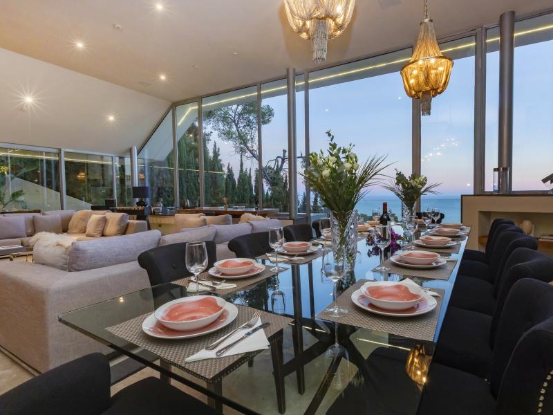 Villa Estelle , Roca Llisa  