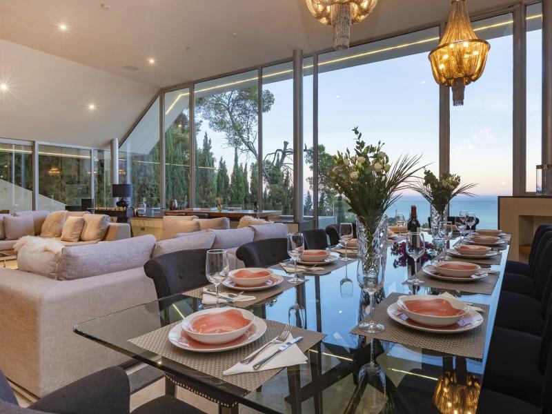 Villa Estelle , Roca Llisa  