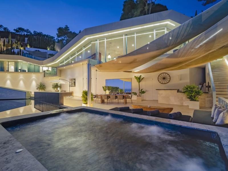 Villa Estelle , Roca Llisa  