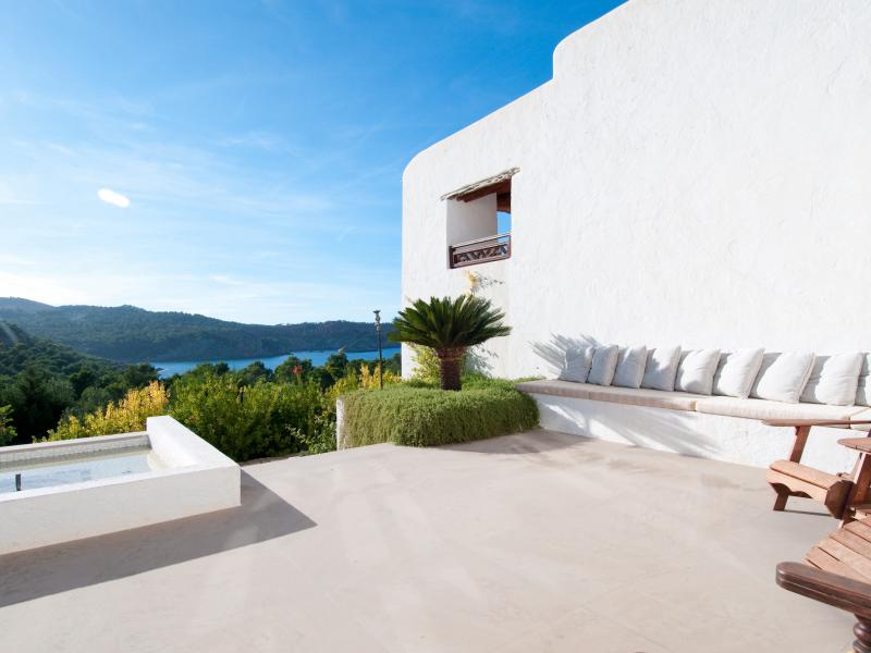 Villa Santy , North  