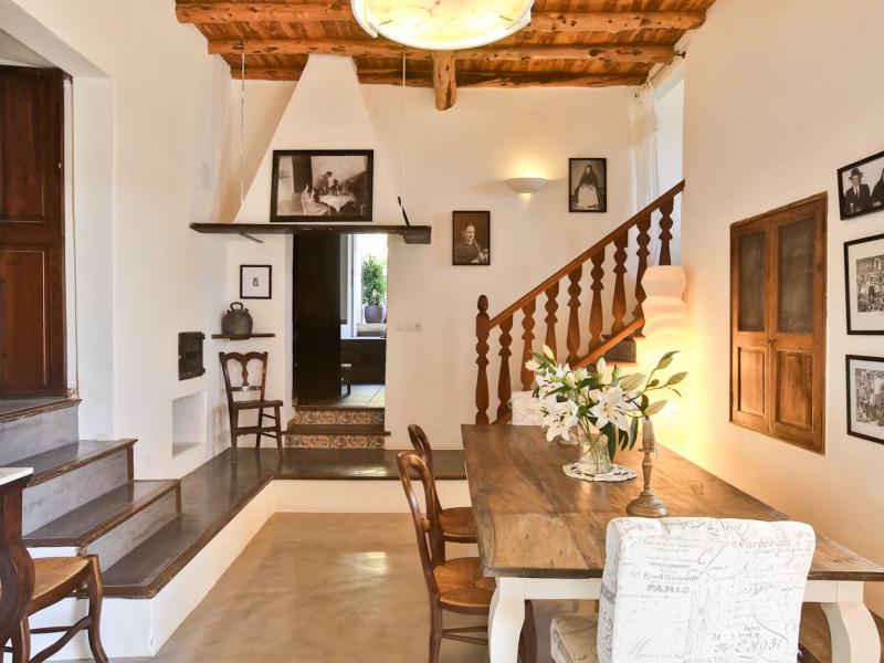 Can Rosetta , San Antonio  