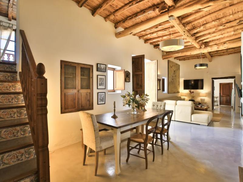 Can Rosetta , San Antonio  